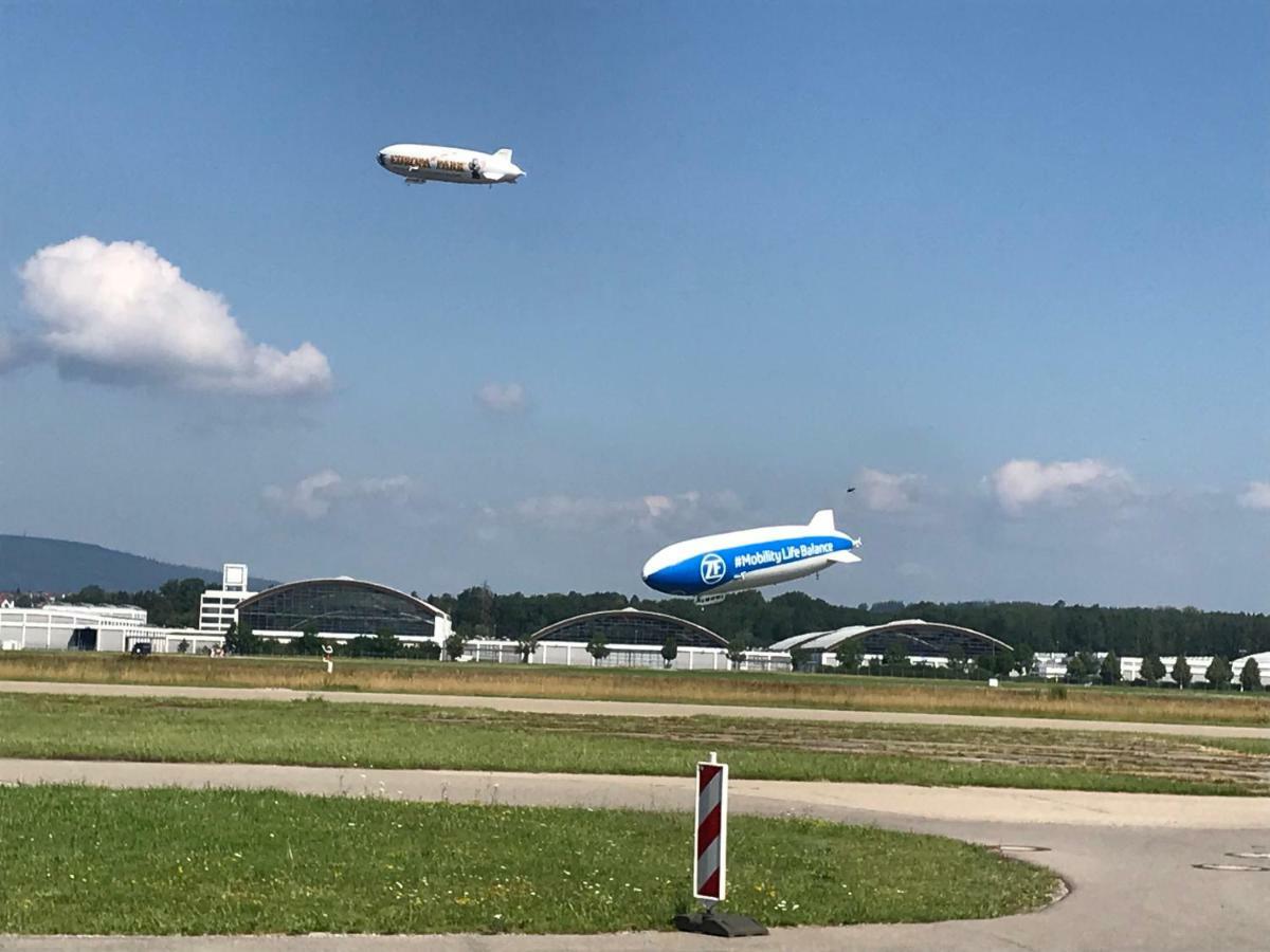 Ferienwohnung Am Zeppelin Hangar FDH Kültér fotó